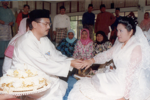 sarung_cincin.jpg